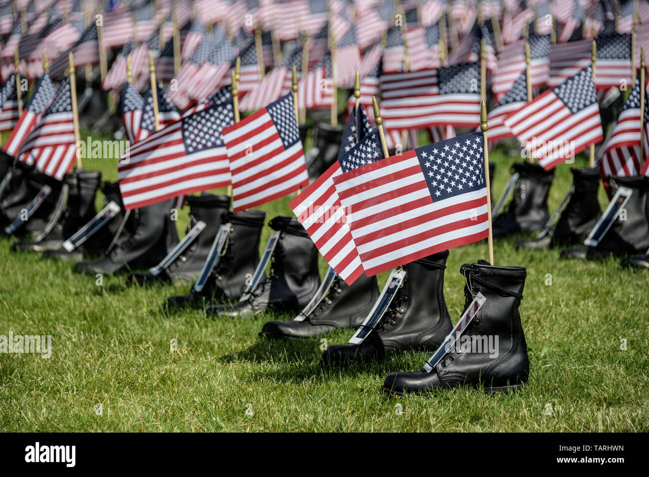 firm ground boots on 4g