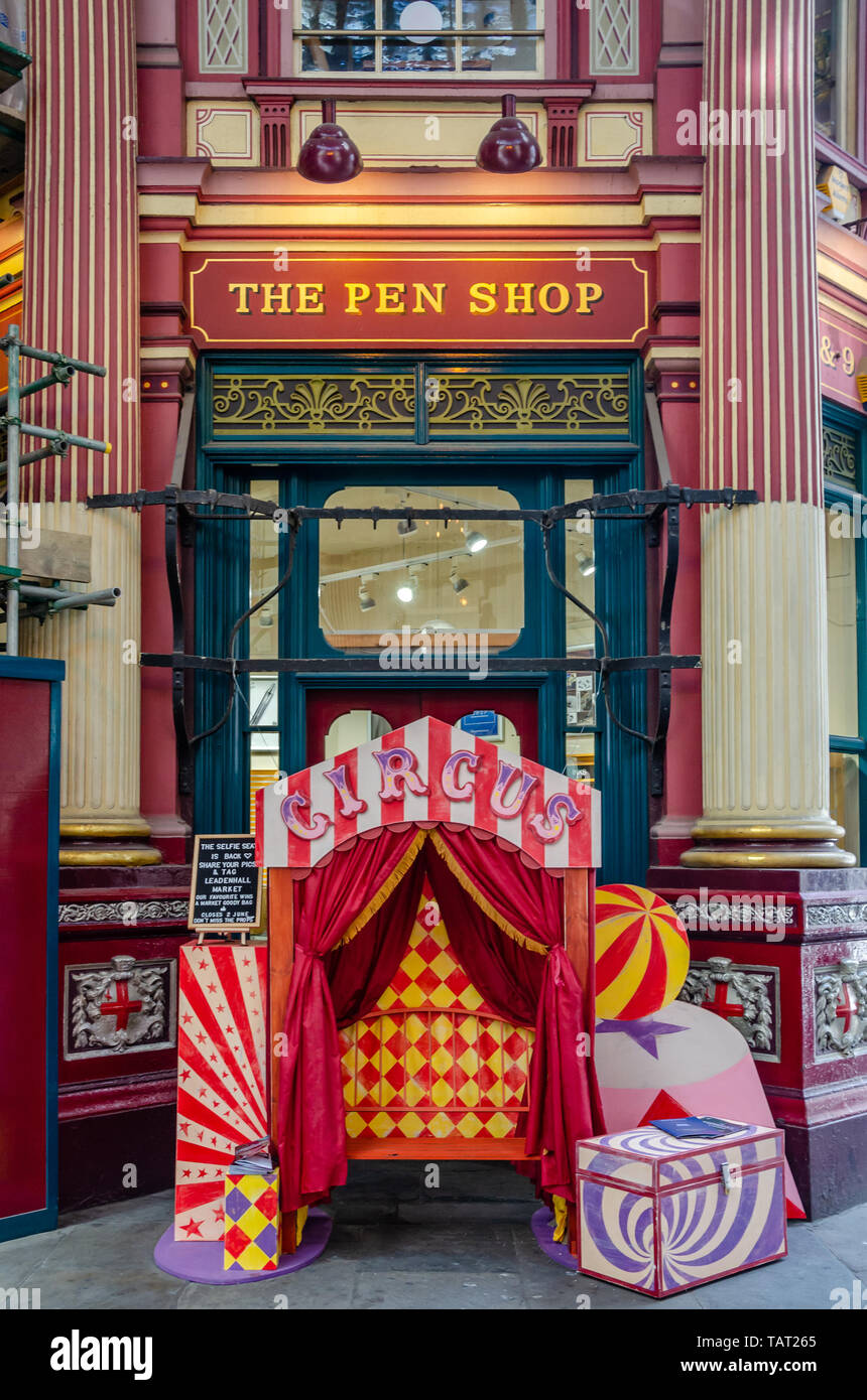 The Pen Shop in Leadenhall Mark in London Stock Photo Alamy