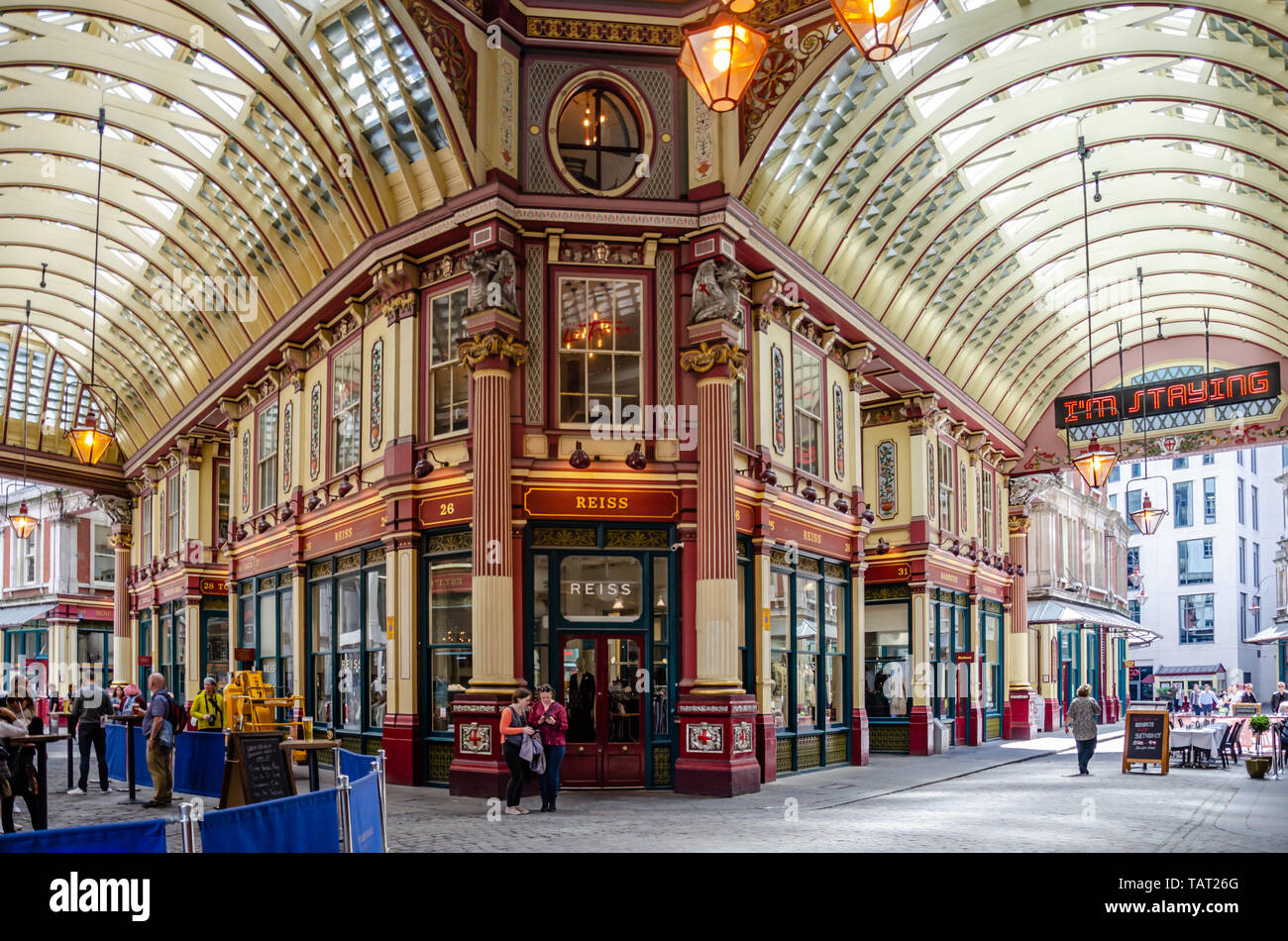Busy shopping district uk hi-res stock photography and images - Alamy