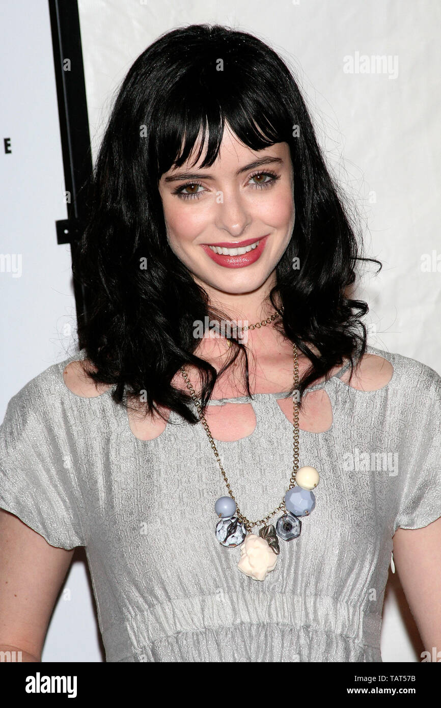 New York Usa 12 February 2008 Krysten Ritter At The World