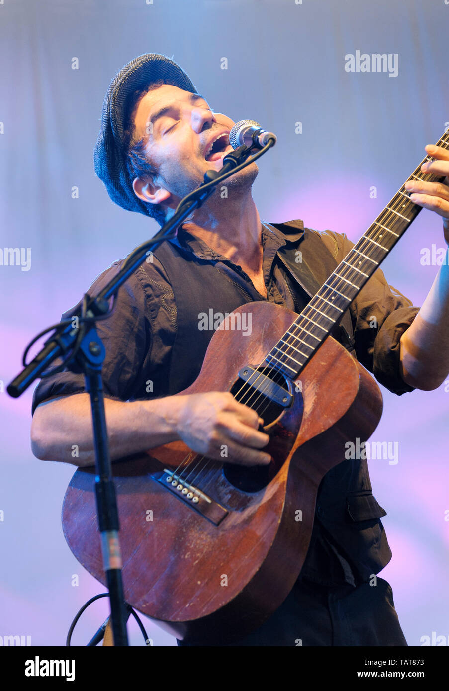 Sangiovanni music hi-res stock photography and images - Page 4 - Alamy