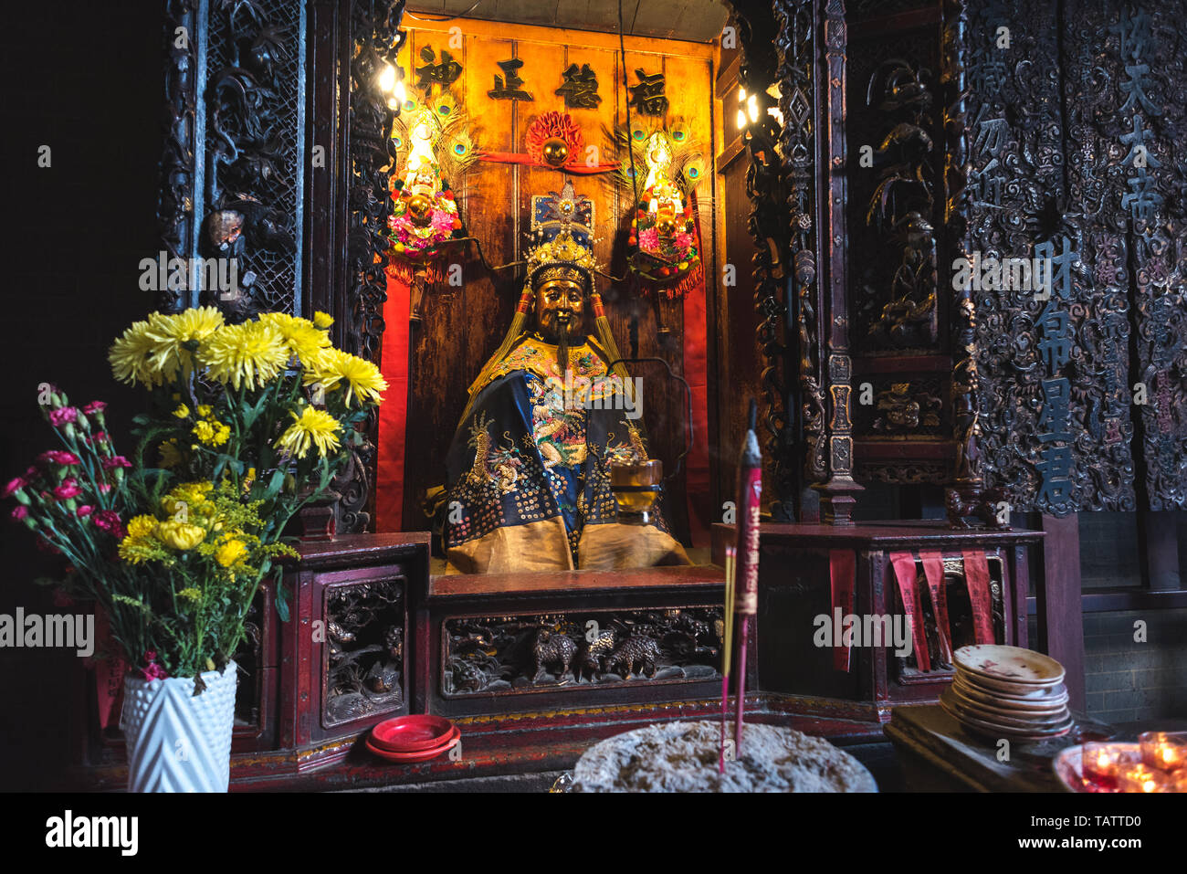 Golden altar of incense hi-res stock photography and images - Alamy