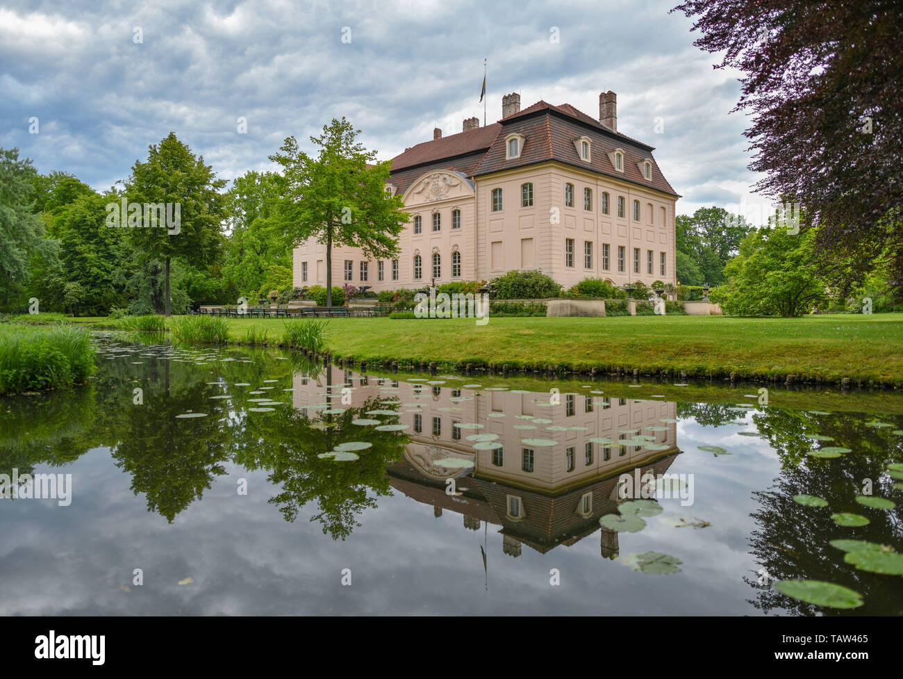 27 May 2019, Brandenburg, Cottbus Branitz Castle in the FürstPückler