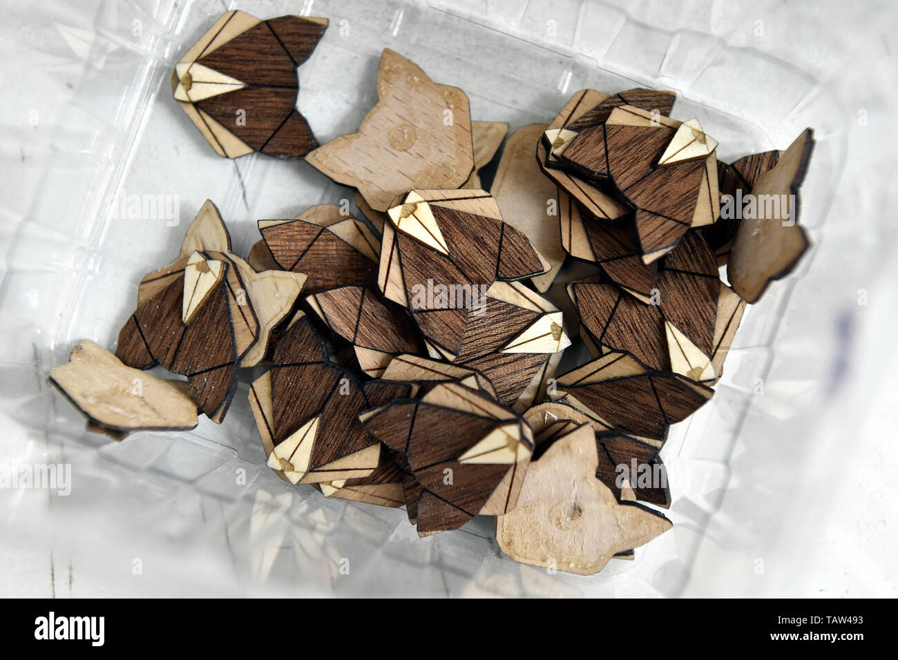 Wooden fashion deals accessories