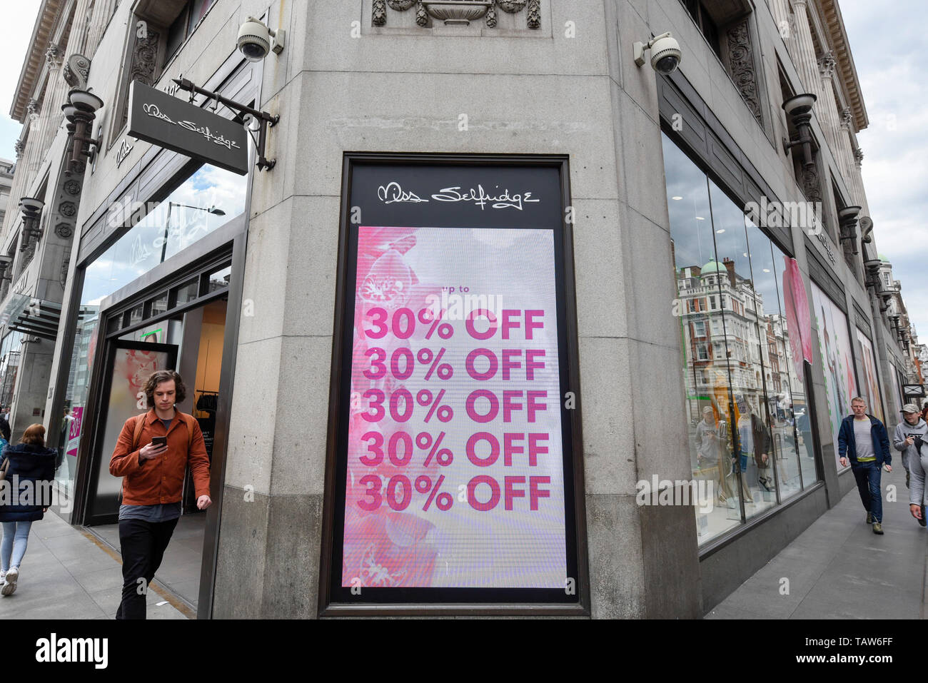 Miss selfridge store hi-res stock photography and images - Alamy