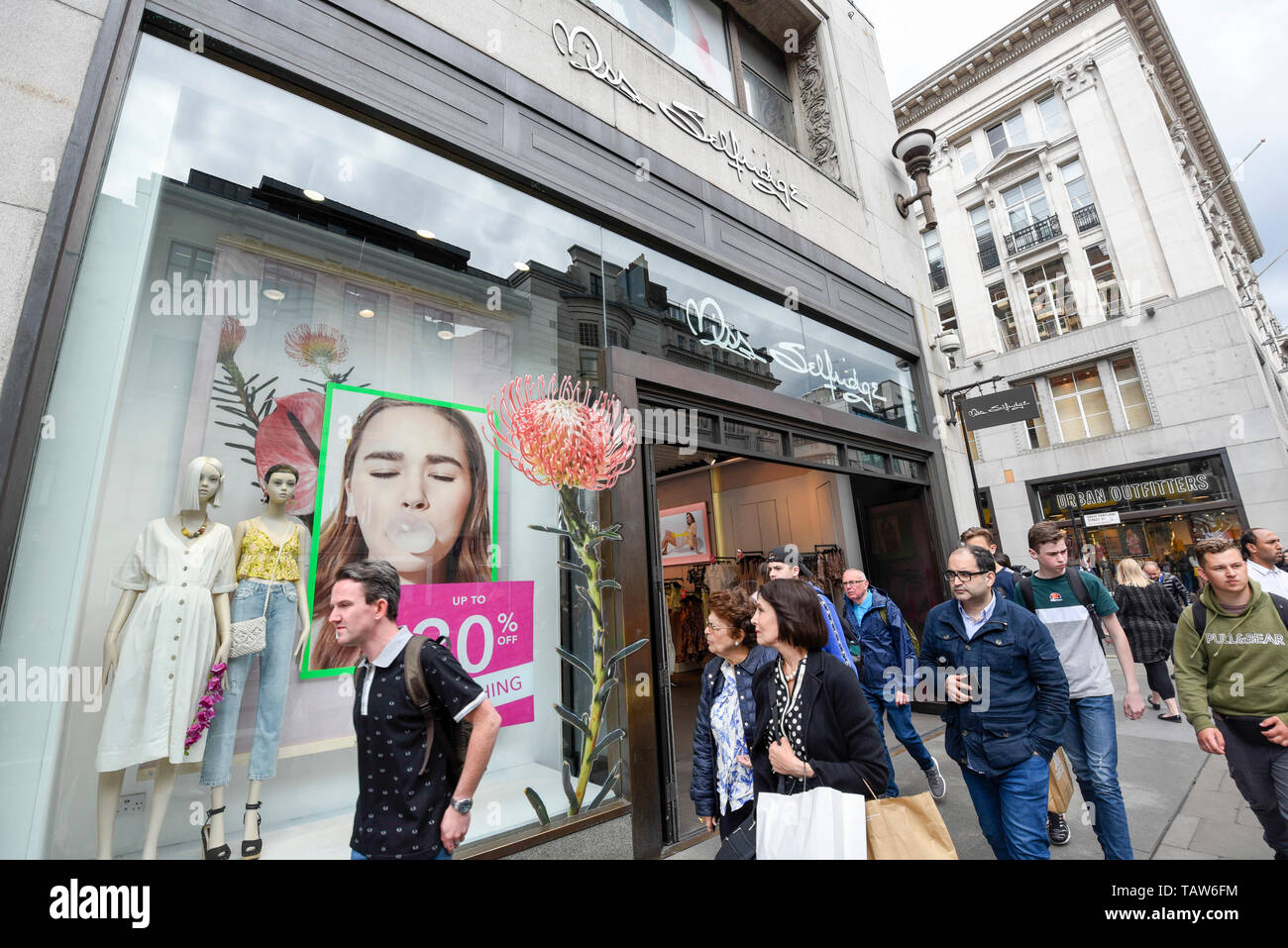 Miss selfridge store hi-res stock photography and images - Alamy
