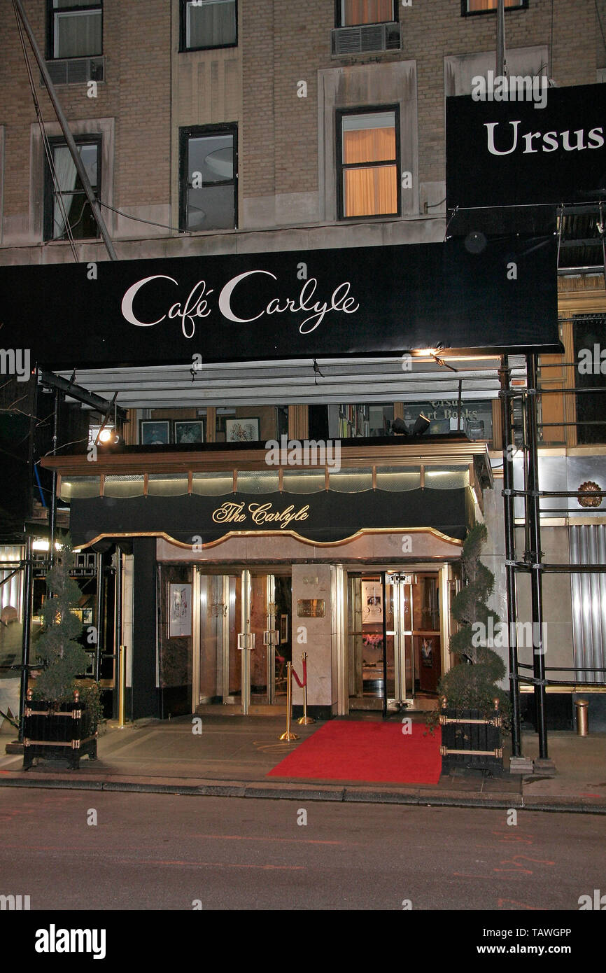 New York, USA. 24 February, 2008. Atmosphere at the 2008 NYC Oscar Party at The Carlyle. Credit: Steve Mack/Alamy Stock Photo