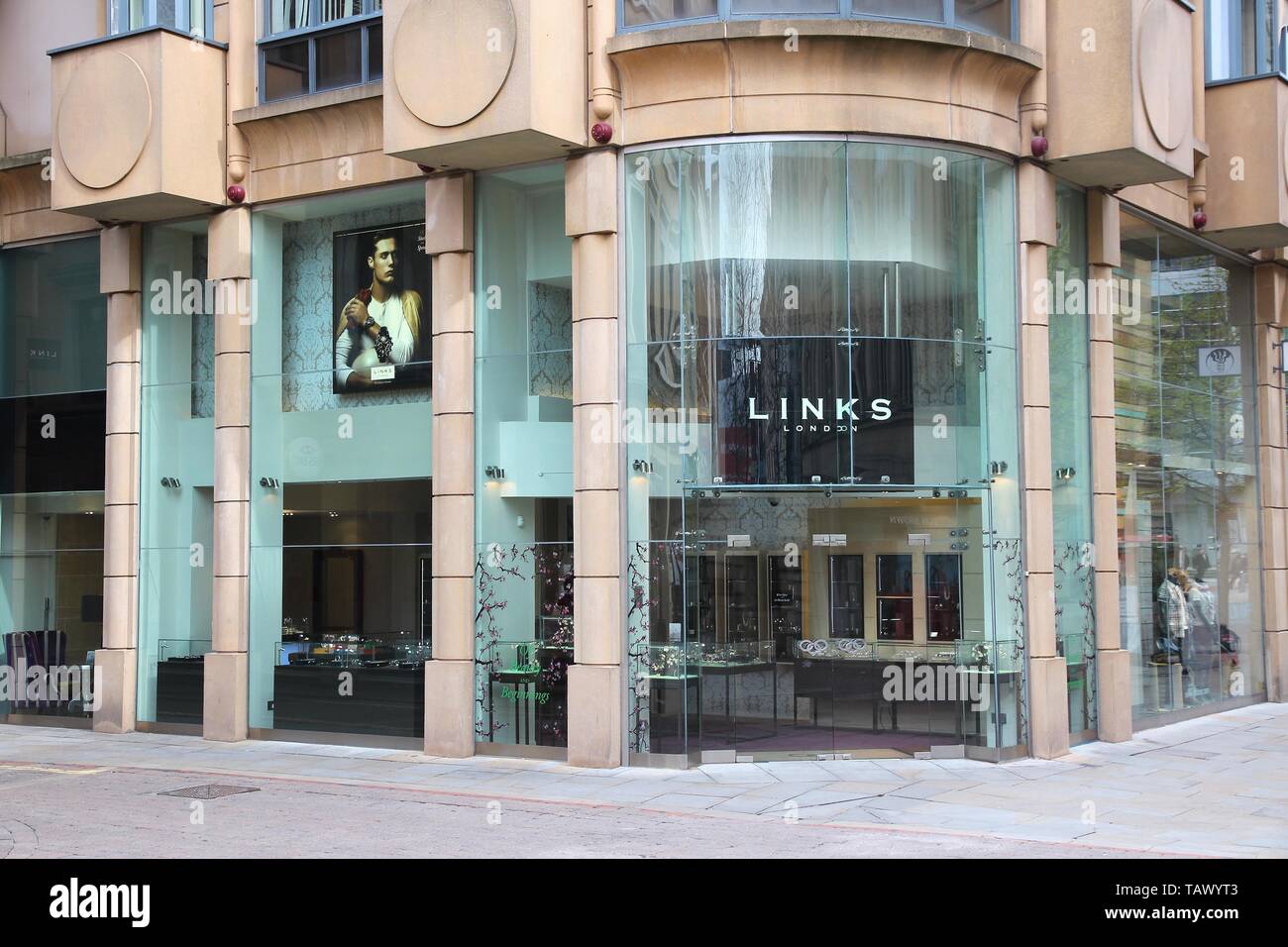 Links of london head office deals