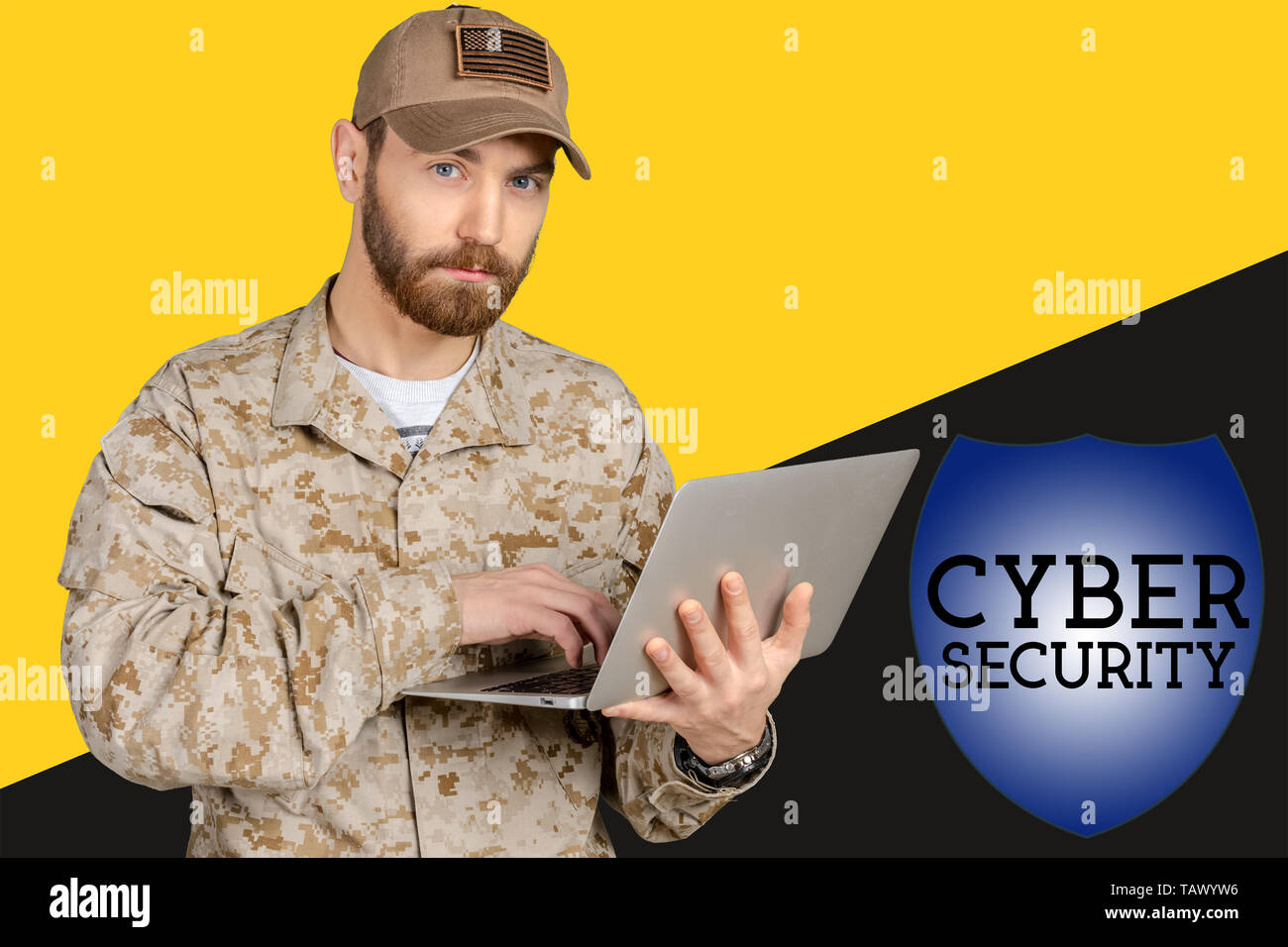 Us army communication system hi-res stock photography and images - Alamy