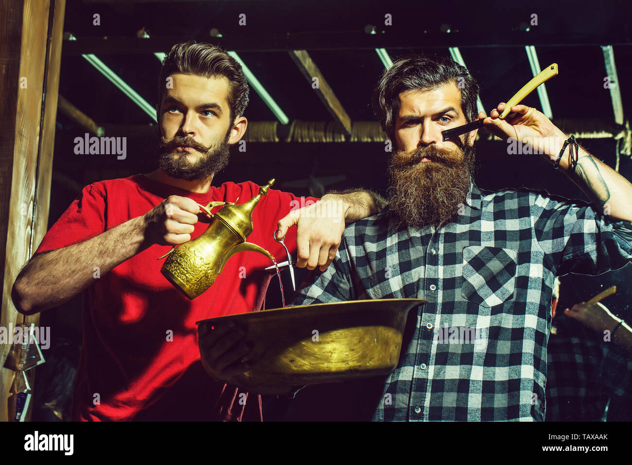 Golden razor hi-res stock photography and images - Alamy