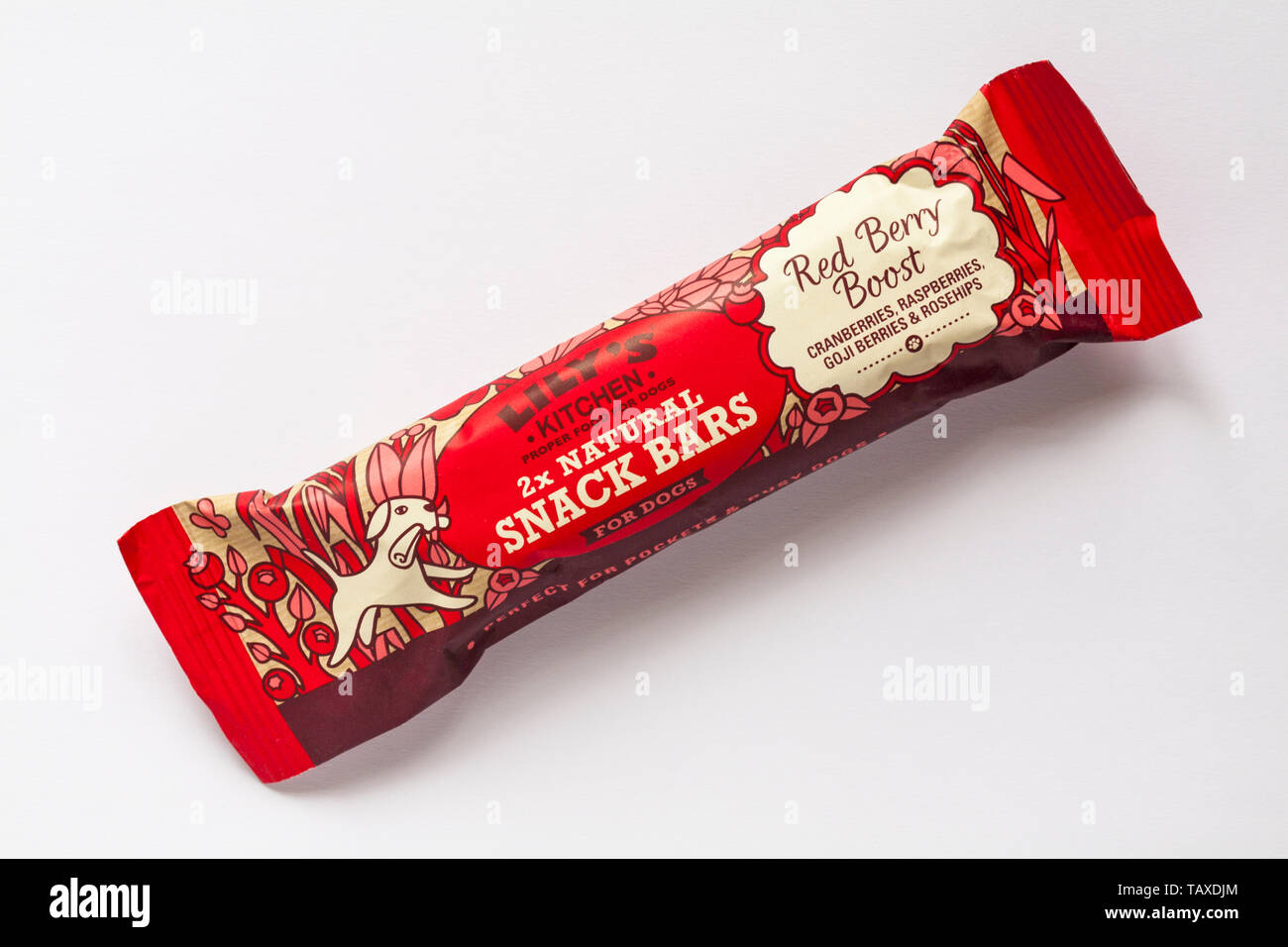 Lily’s Kitchen 2 x natural snack bars for dogs, Red Berry Boost dog