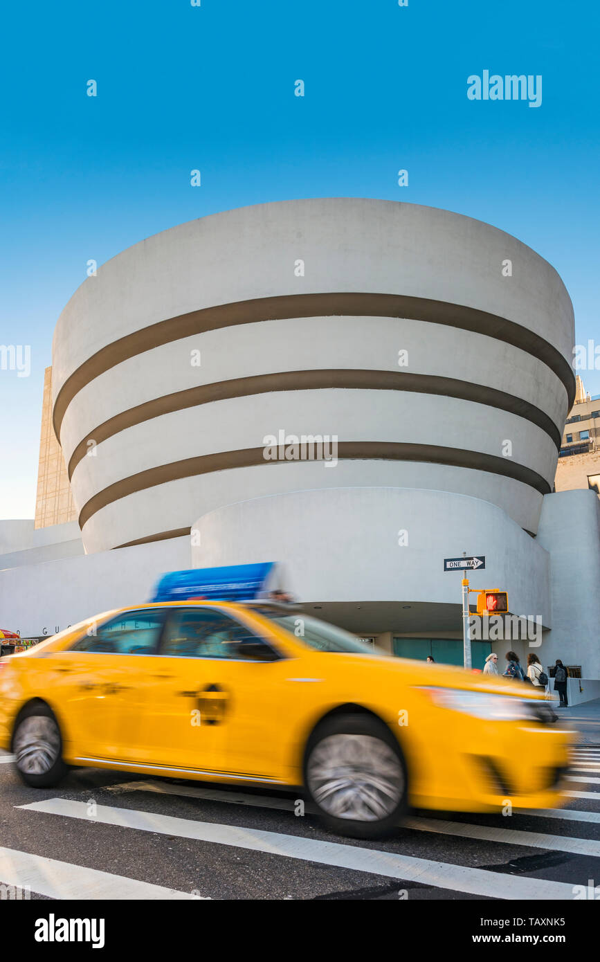 Solomon R. Guggenheim Museum, Manhattan, New York, USA Stock Photo