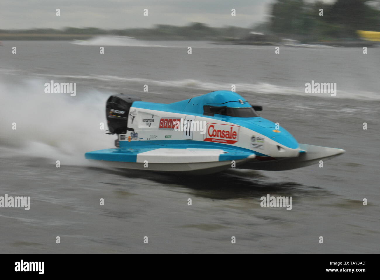 Powerboat Racing Oulton Broad Formula Grand Prix Scott Curtis Stock Photo Alamy Powerboat Racing Oulton Broad Formula Grand Prix Scott Curtis Stock Photo Alamy