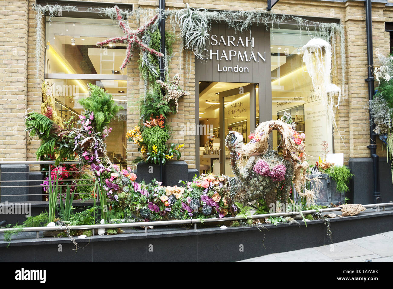 Sarah Chapman, London, UK. Mermaid - Chelsea in Bloom Stock Photo