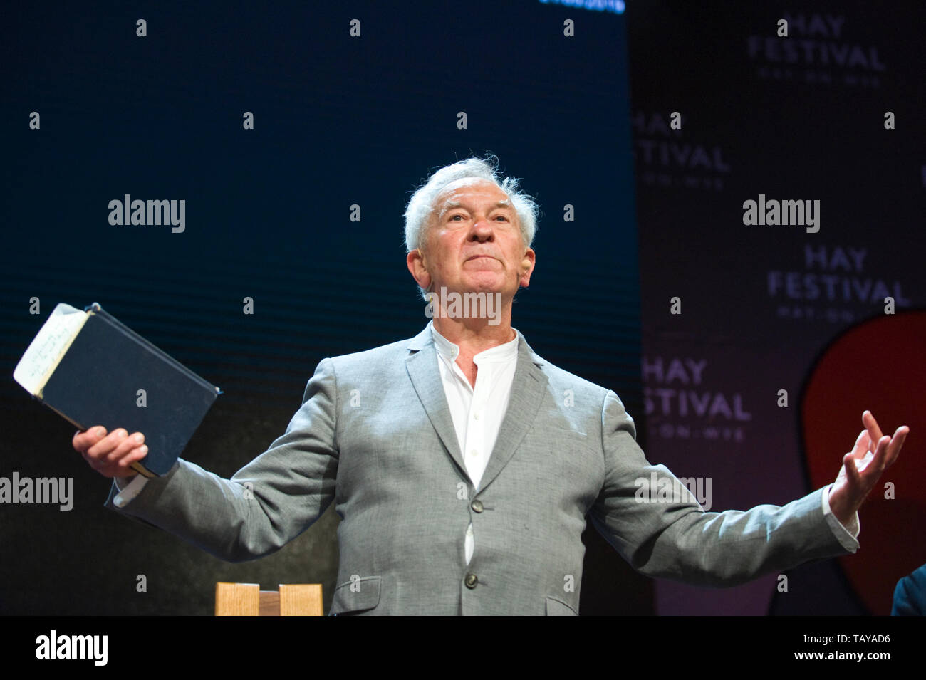 Simon Schama on stage at Hay Festival to read the works of the late John Julius Norwich Hay-on-Wye Powys Wales UK Stock Photo