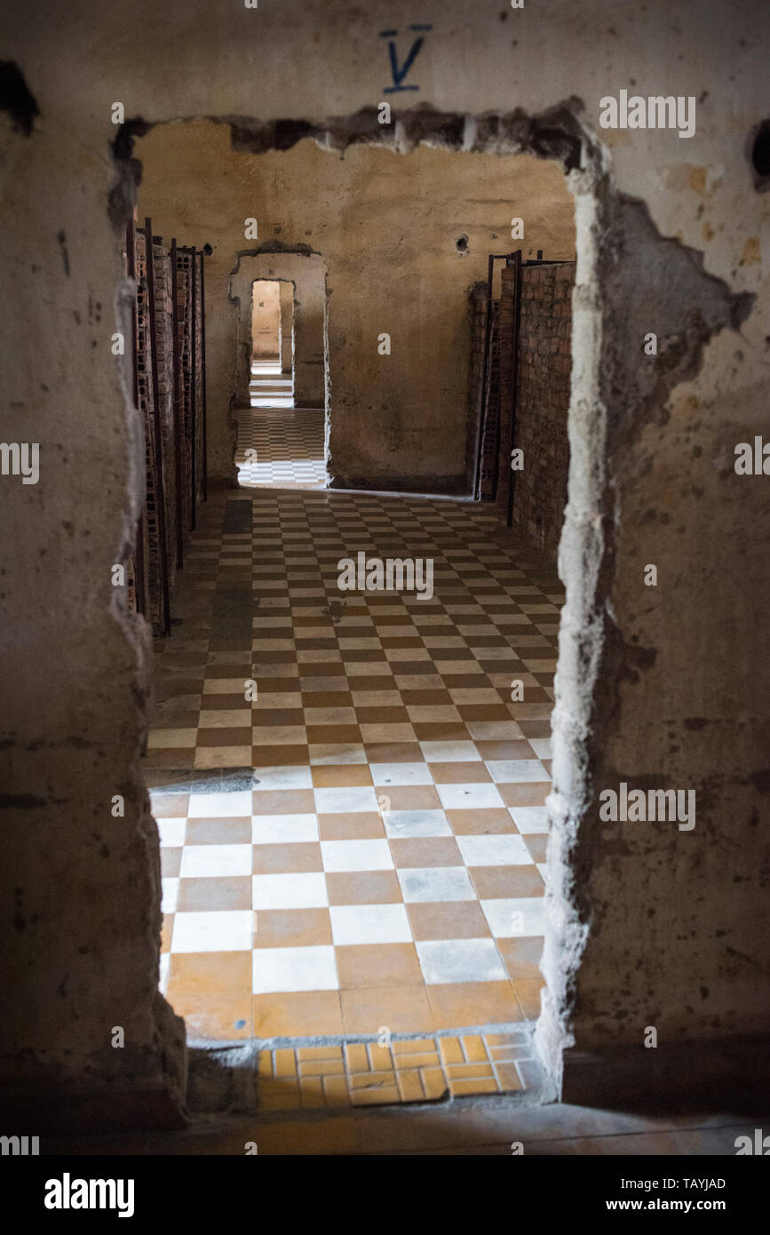 Concentration Camp Cells At The S 21 Tuol Sleng Genocide Museum Phnom concentration-camp-cells-at-the-s-21-tuol-sleng-genocide-museum-phnom