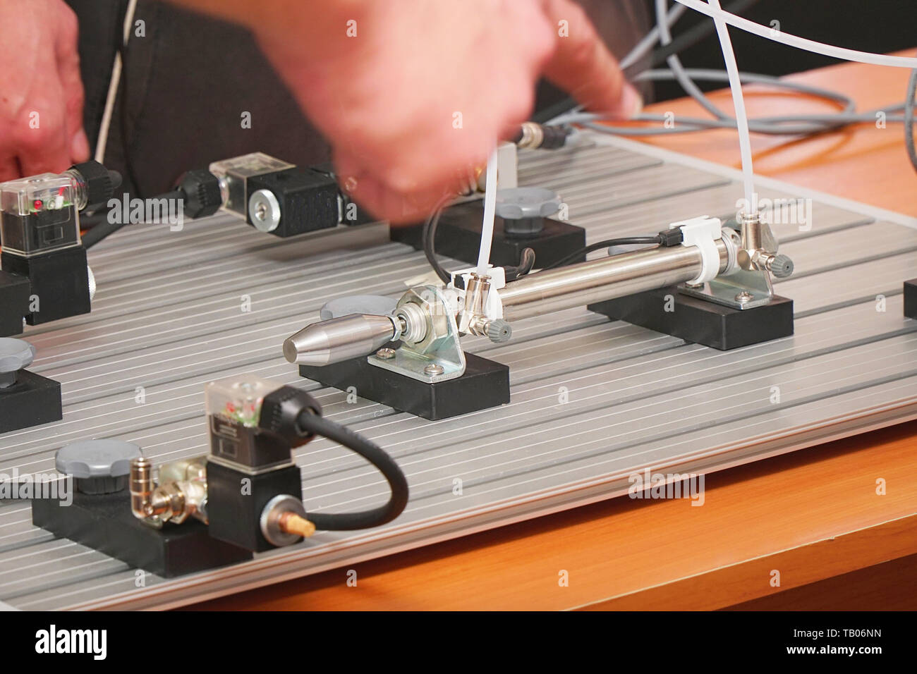 Small laboratory bench for experiments Stock Photo - Alamy