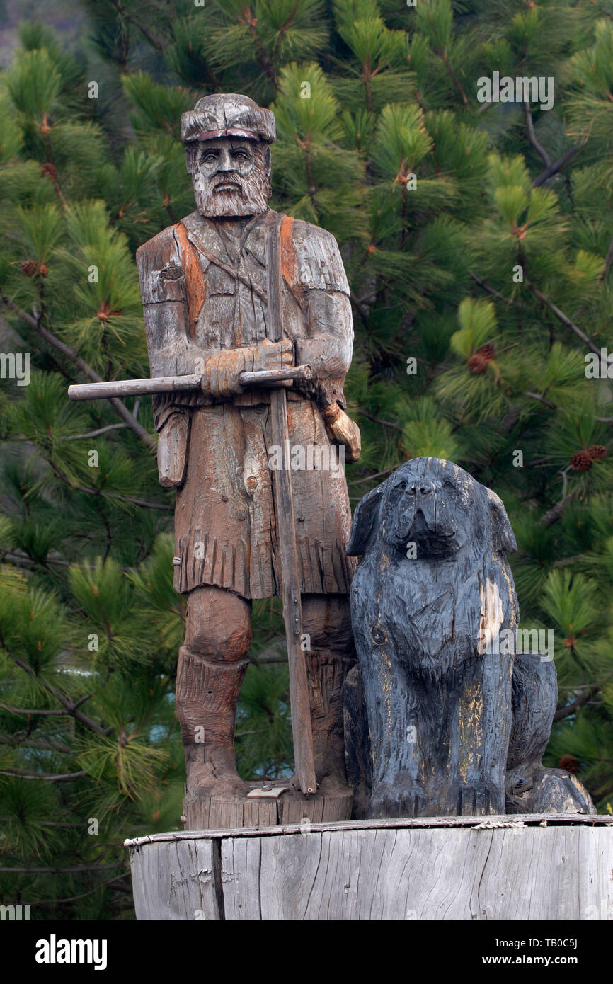 Lewis and Clark chainsaw carving - Lewis And Clark Chainsaw Carving Two Rivers Memorial Park Lewis And Clark National Historic Trail Bonner Montana TB0C5J