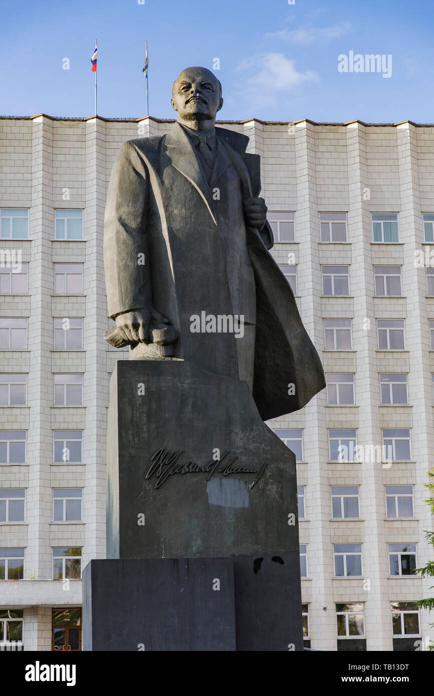 Lenin statue in Lenin Square in Arkhangelsk, Russian Federation Stock Photo
