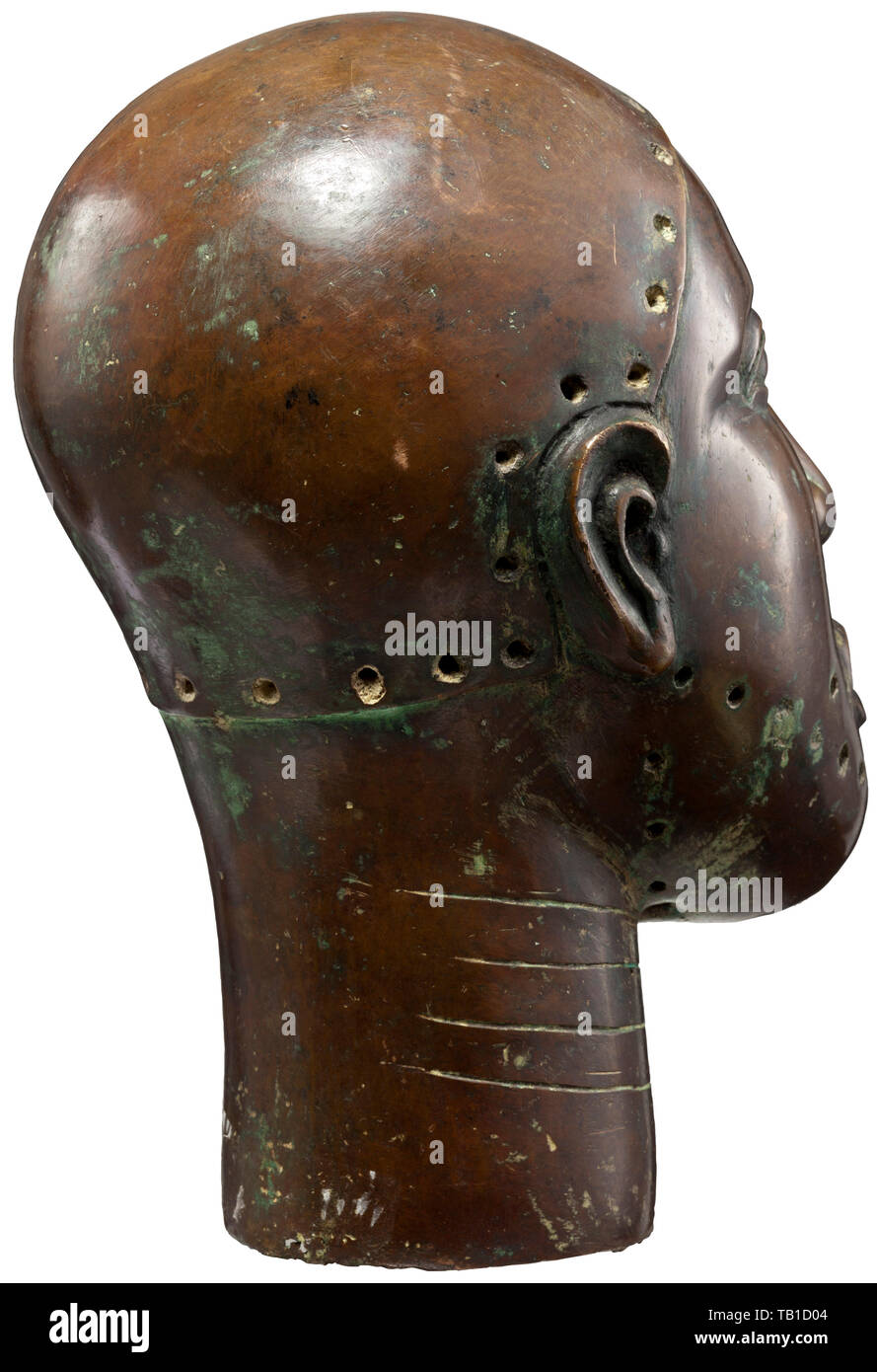 A bronze head, Benin/Nigeria, Bronze with redbrown patina. Hollow head