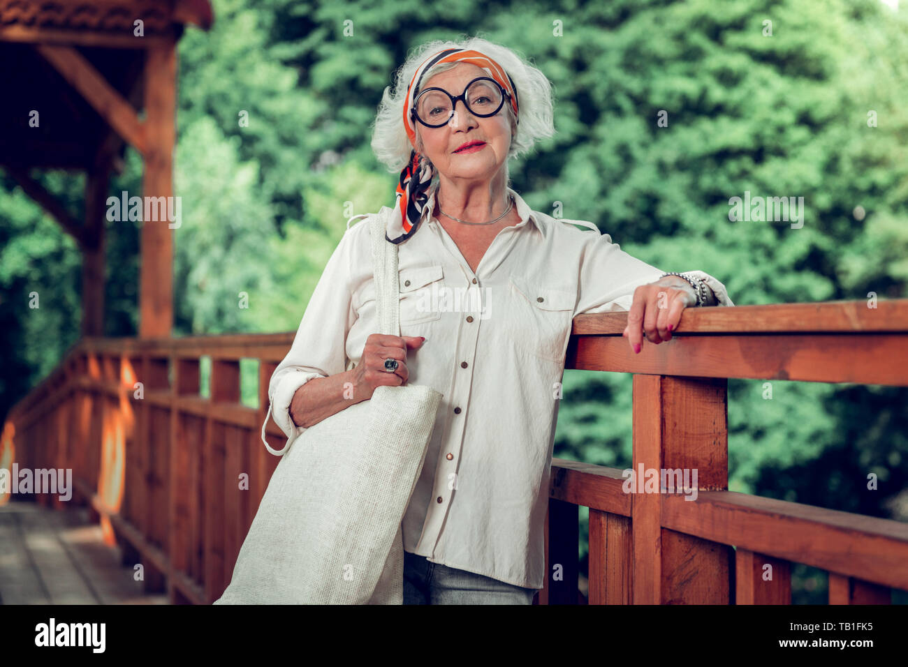 Old lady posing hi-res stock photography and images - Alamy