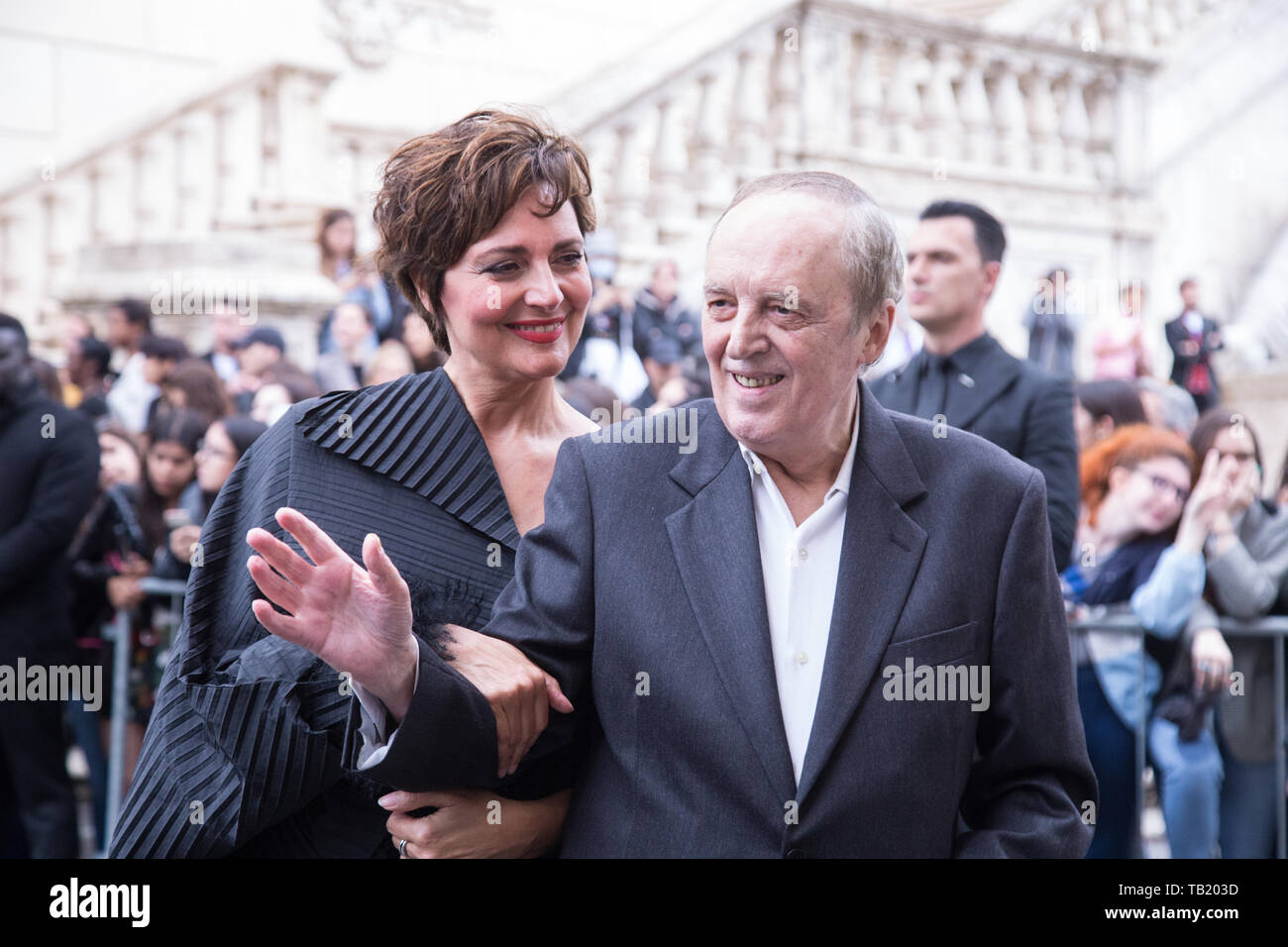 Rome, Italy. 28th May, 2019. Dario Argento and his wife Mirella D'Angelo. Guests of the Gucci fashion show at the Capitoline Museums arrive at Piazza del Campidoglio in Rome Credit: Matteo Nardone/Pacific Press/Alamy Live News Stock Photo