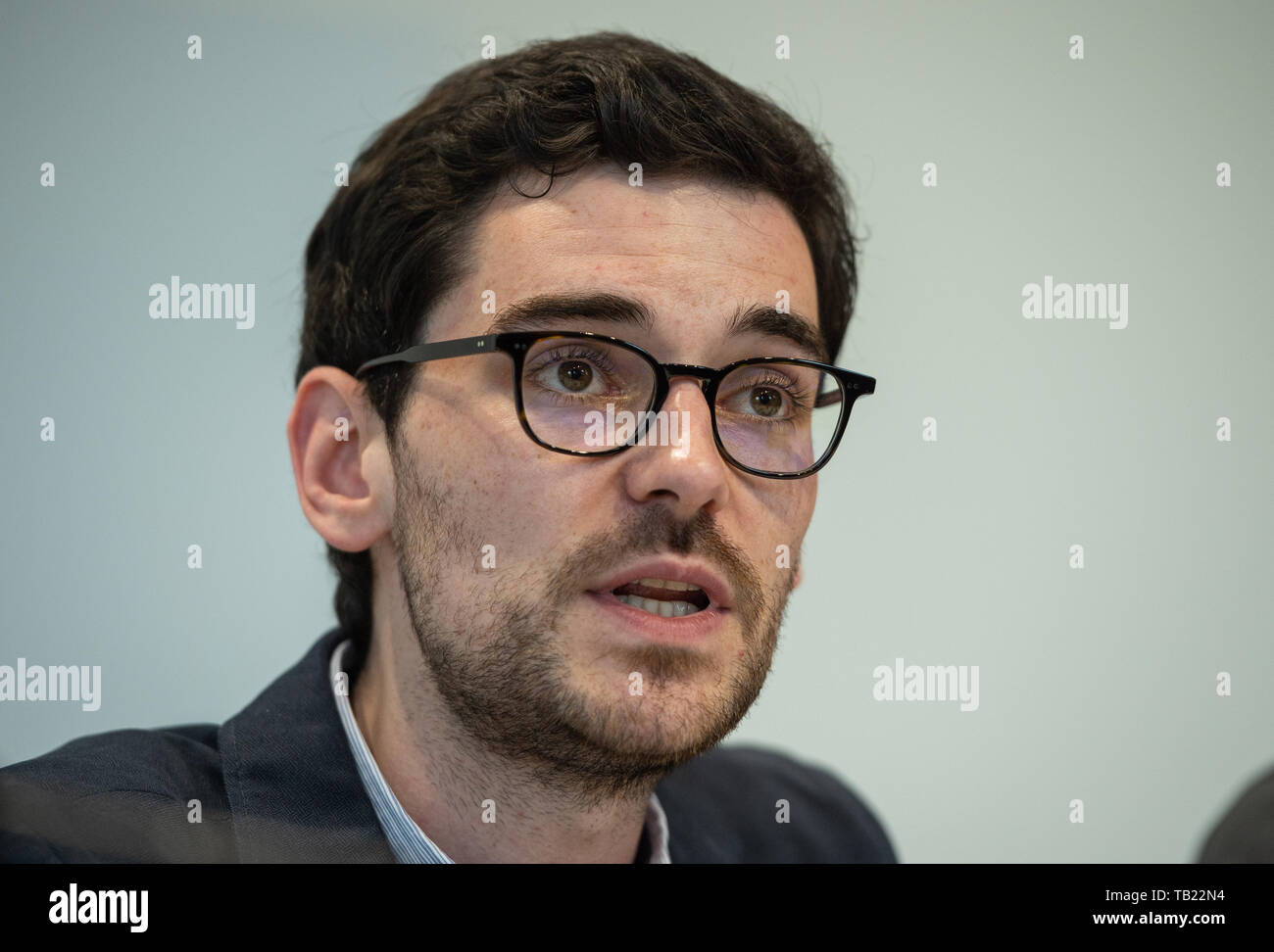 Hanover Germany 29th May 19 Florian Finkbeiner Research Associate At The Gottingen Institute For Democracy Research Speaks At A Press Conference On The First West German Democracy Monitor Credit Christophe Gateau Dpa Alamy Live