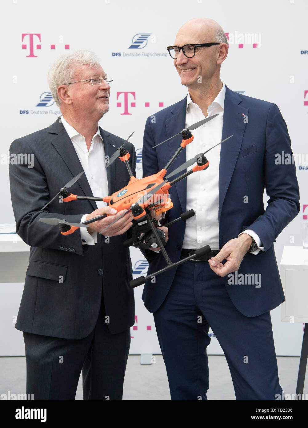 Dron telekom deals