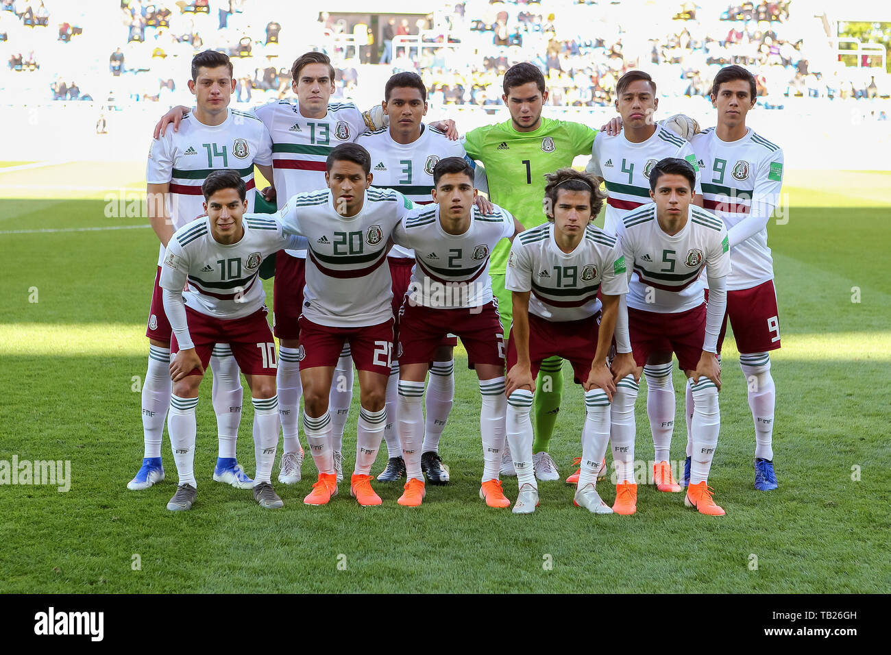 Gdynia, Poland. 29th May, 2019. National team of Mexico are seen pose for a photo before the start of the match during FIFA U-20 World Cup match between Ecuador and Mexico (GROUP B) in Gdynia. (Final score; Ecuador 1:0 Mexico ) Credit: Tomasz Zasinski/Alamy Live News Stock Photo