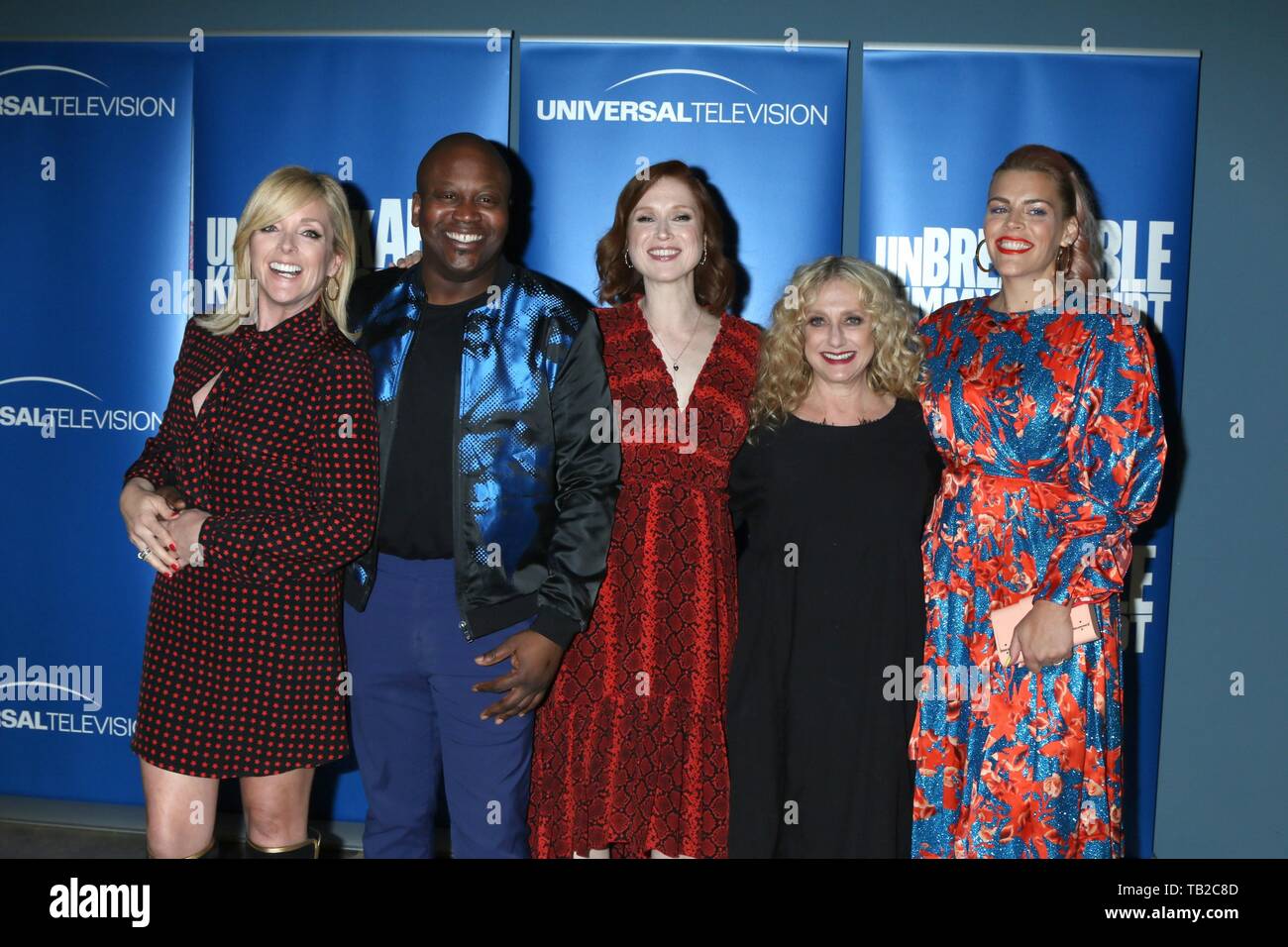 Jane krakowski tituss burgess ellie kemper carol kane busy philipps hi