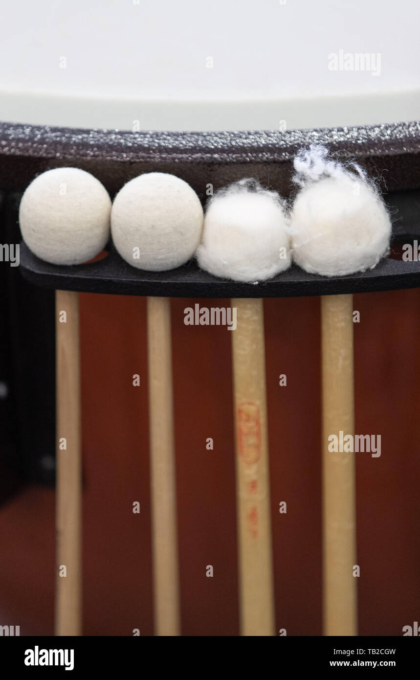 30 May 2019, Lower Saxony, Osnabrück: Timpani mallets can be seen at the 5th German Championships - concert rating for minstrel music. The German Music Festival is organised every six years by the Bundesvereinigung Deutscher Musikverbände e. V. (Federal Association of German Music Associations). (BDMV) is aligned. The focus is on brass music. Photo: Friso Gentsch/dpa Stock Photo