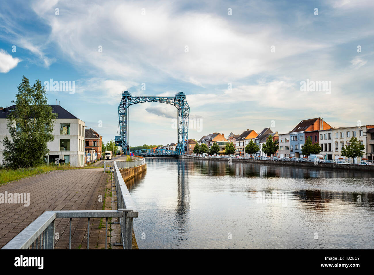 Maritime - BELGIQUE - BRUXELLES - LE CANAL DE WILLEBROECK - PENICHES