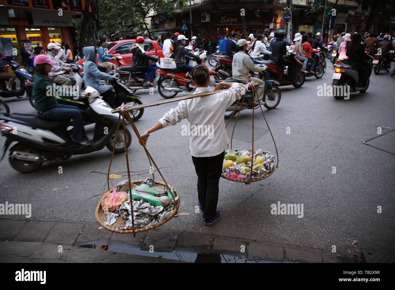 Fruit seller in Hanoi Stock Photo