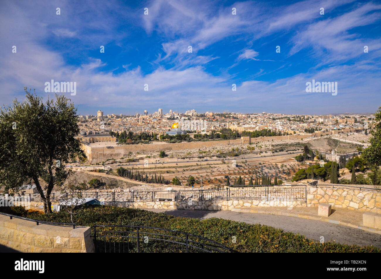 Jerusalem old town seen from the mount of olives Stock Photo - Alamy