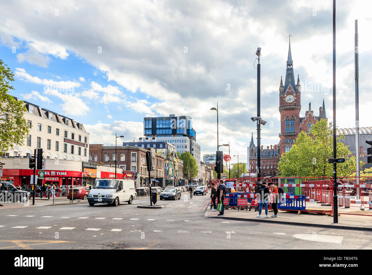 Euston Road at the junction with York Way, St. Pancras Station on the right, on a Sunday afternoon in spring, King's Cross, London, UK 2019 Stock Photo