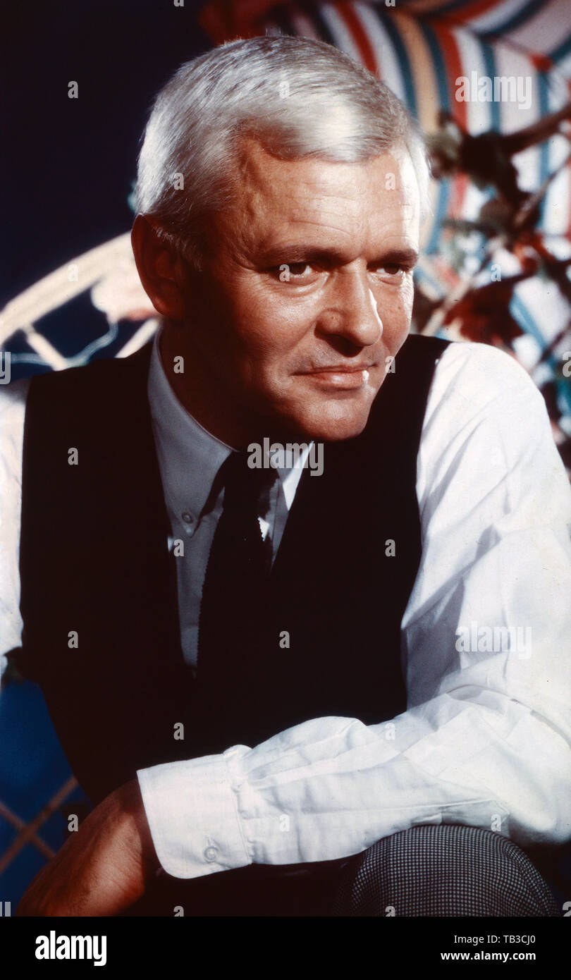 Peter van Eyck, deutusch amerikanischer Schauspieler, Deutschland ca. 1960.  German American actor Peter van Eyck, Germany ca. 1960 Stock Photo - Alamy