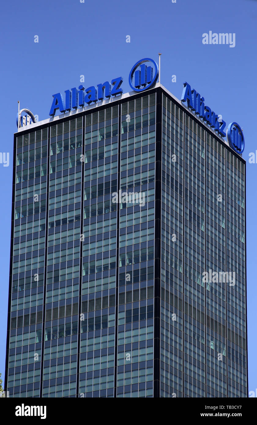 14.07.2018, Berlin, Berlin, Germany - Tower of the building complex Treptowers with the lettering of the insurance Allianz. 00S180714D852CAROEX.JPG [M Stock Photo