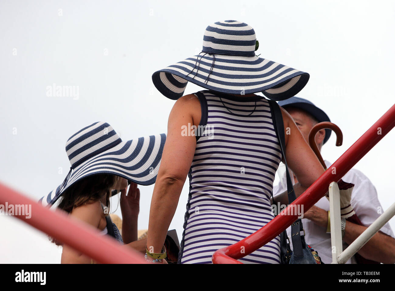 german hats for women