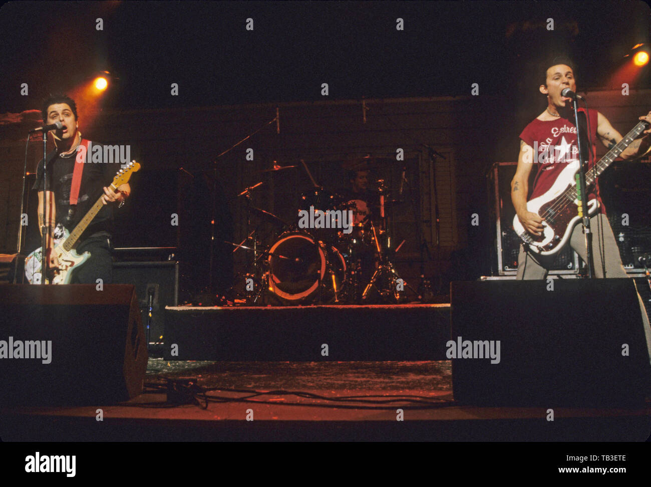 Billie joe armstrong 1997 hires stock photography and images Alamy