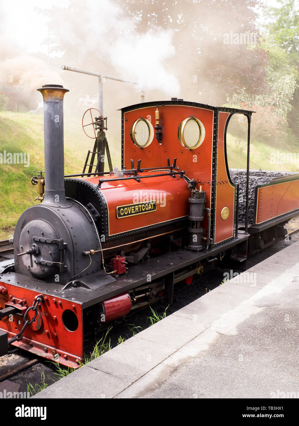 Covertcoat is a 0-4-0ST ‘Quarry Hunslet’ built in 1898 by the Hunslet Engine Company of Leeds, Lauceston Steam Railway, Cornwall, UK Stock Photo