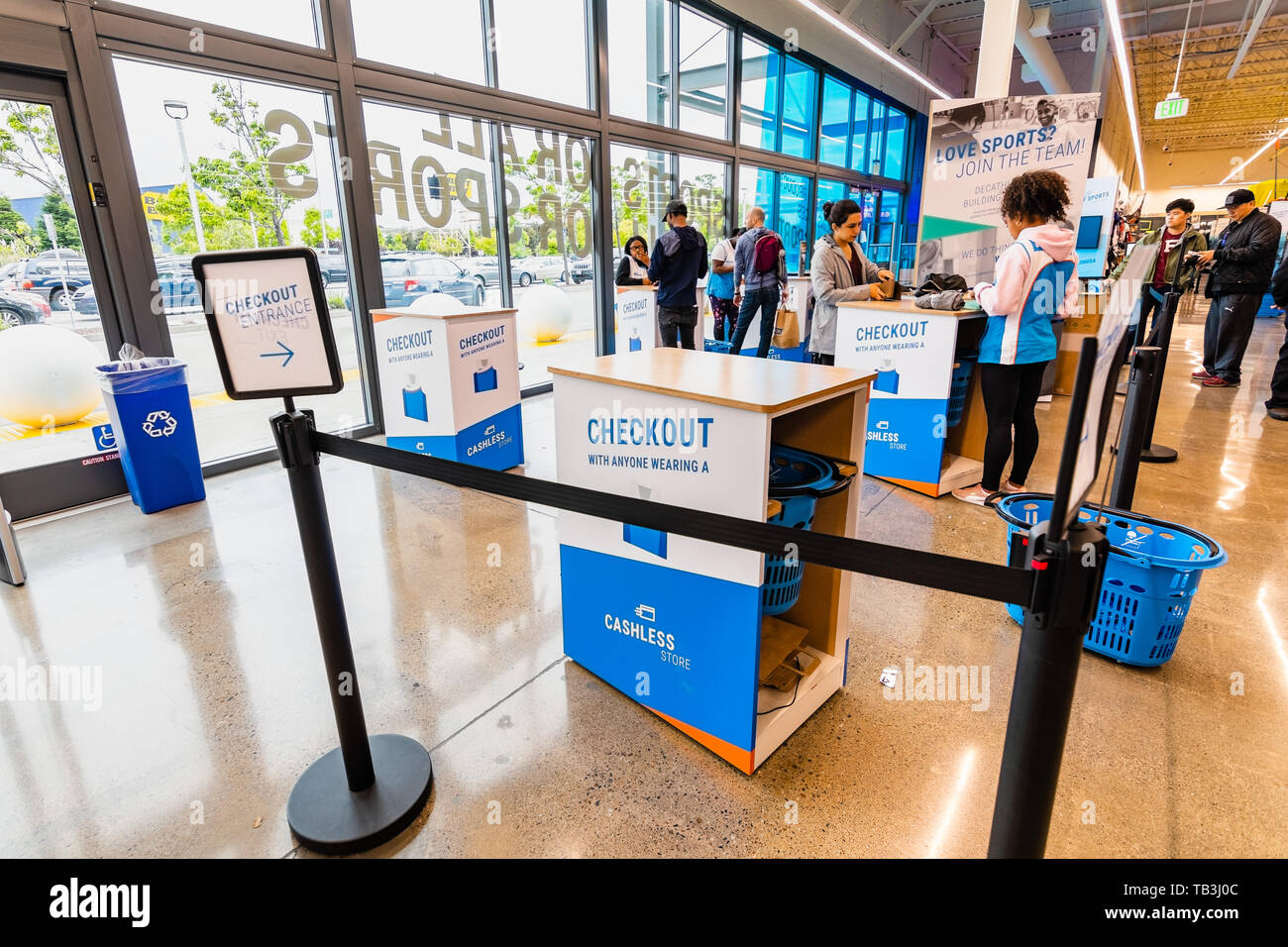 May 26, 2019 Emeryville / CA / USA - Checkout area in the newest Decathlon  Sporting Goods flagship store, the first open in the San Francisco bay area  Stock Photo - Alamy