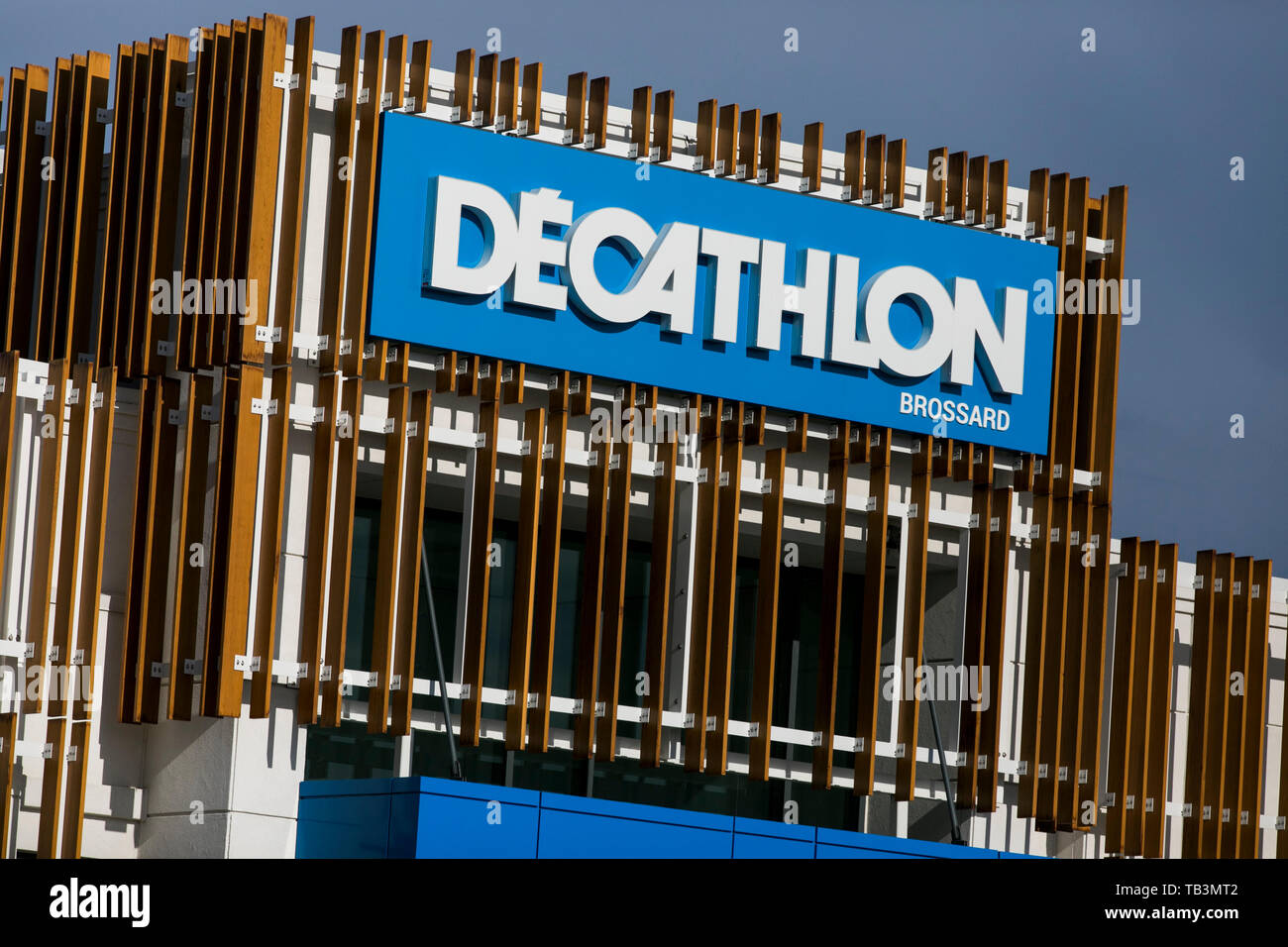 Decathlon company sign hi-res stock photography and images - Alamy
