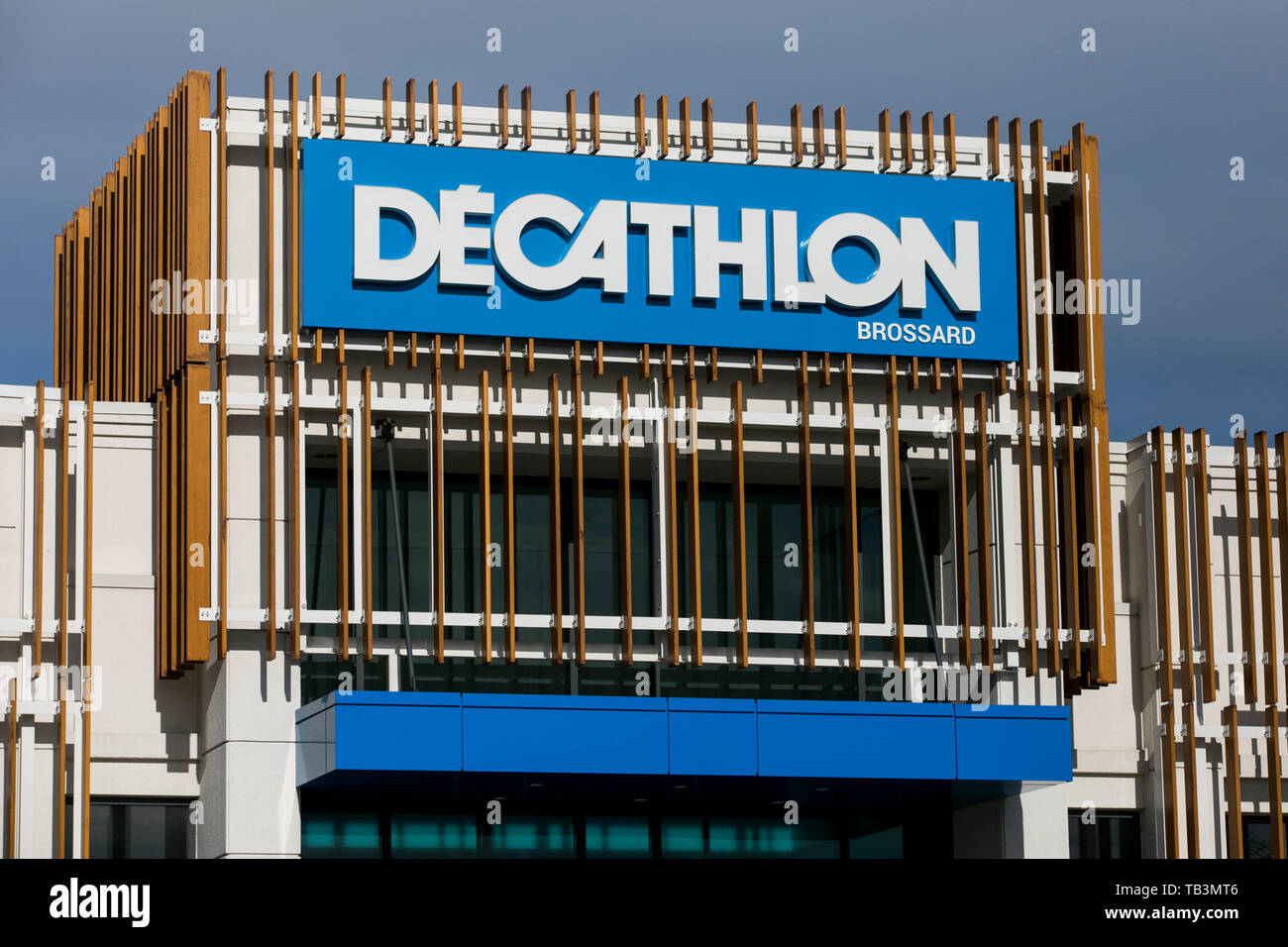 A logo sign outside of a Decathlon retail store location in Brossard,  Quebec, Canada, on April 23, 2019 Stock Photo - Alamy