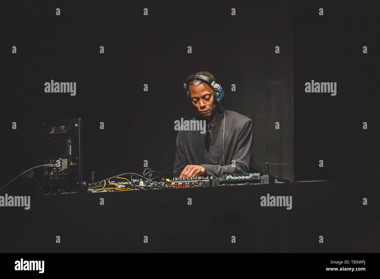Bologna, Italy. 28th May, 2019. Jeff Mills, DJ, producer and visionary artist turns his passion for science fiction into music. Between space and time he realizes the most ambitious project of his career: to give a new soundtrack to the masterpiece by Fritz Lang, Metropolis. The result is a mix of sounds and images, frames and synths that come together in a single show of hypnotic dystopias. Credit: Luigi Rizzo/Pacific Press/Alamy Live News Stock Photo