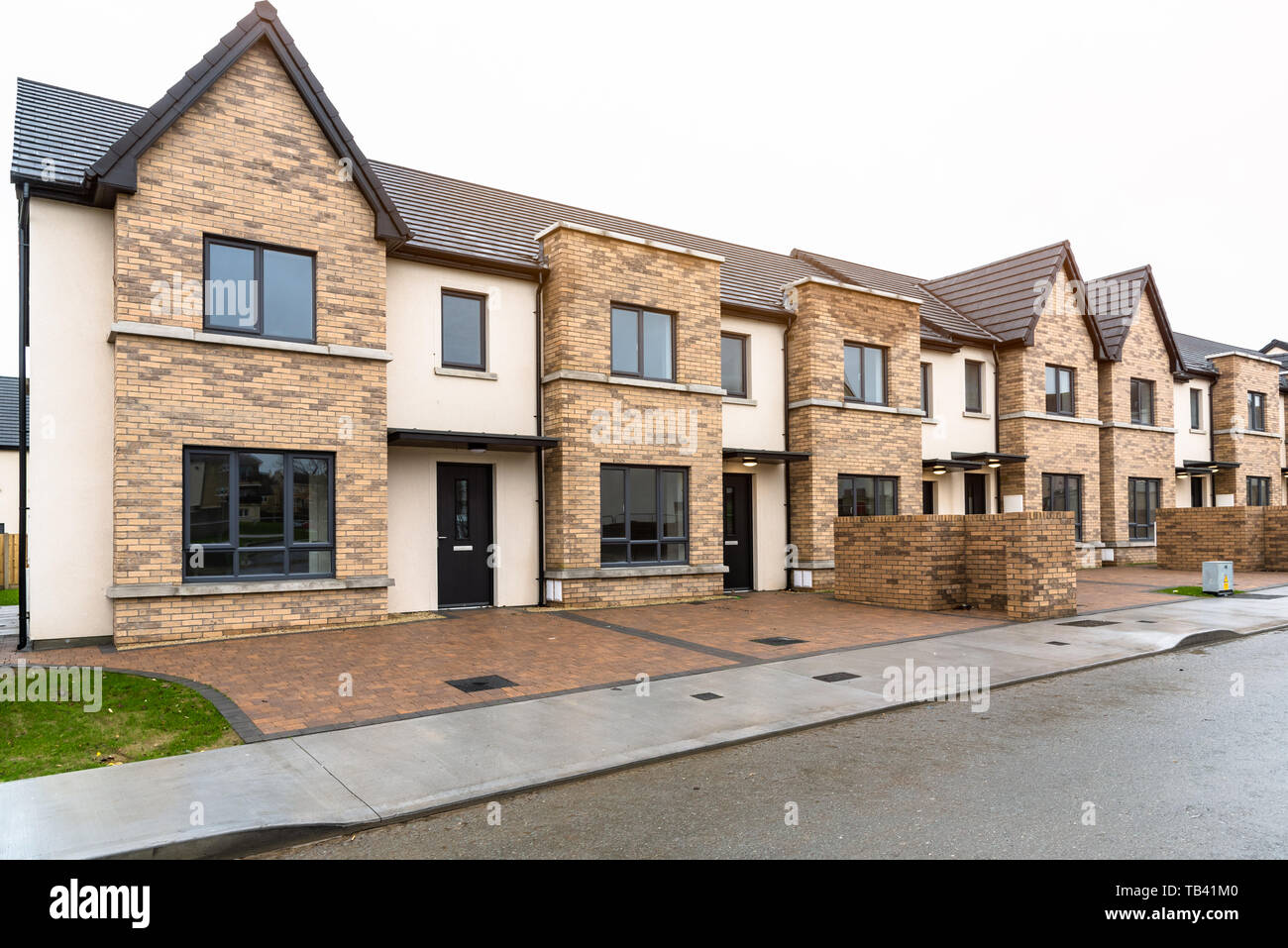 Newly built homes ireland hires stock photography and images Alamy