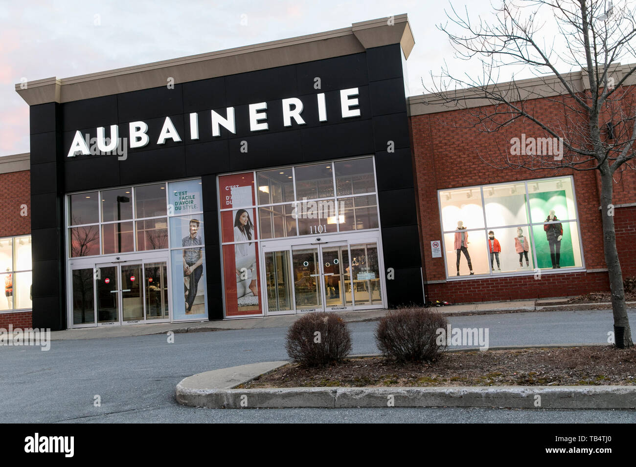 Logo de quebec hires stock photography and images Alamy
