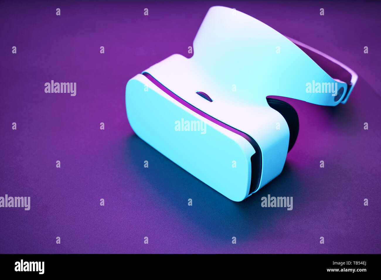 Virtual reality headset. Technology of future Stock Photo Alamy