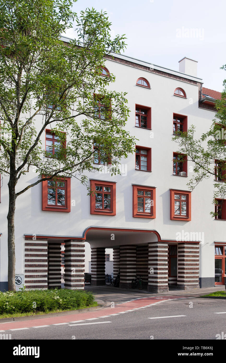 the Naumann housing estate in the district Riehl, built in the years 1927-1929, gateway, Cologne, Germany.  die Naumannsiedlung im Stadtteil Riehl, in Stock Photo