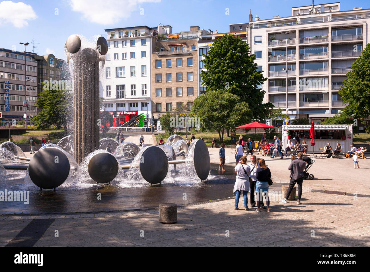 the square Ebertplatz with the fountain by Wolfgang Goeddertz, Cologne, Germany.  der Ebertplatz mit dem Brunnen von Wolfgang Goeddertz, Koeln, Deutsc Stock Photo