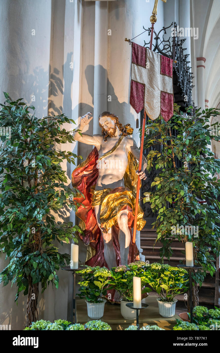 Statue im Innenraum der Kirche St. Zeno, Bad Reichenhall